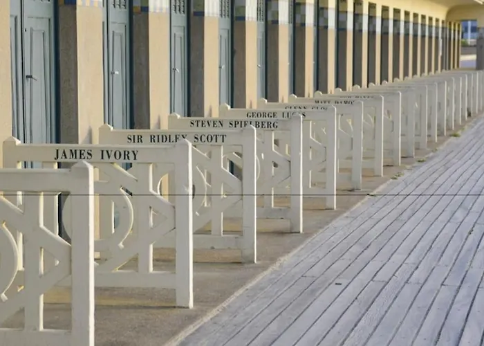 Deauville Fabuleux 2/3 Pieces Refait A Neuf