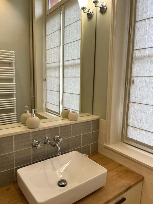 Fabuleux 2/3 Pieces Refait A Neuf Apartment *